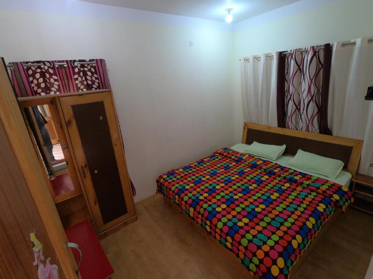 Lhachik Guest House Leh Zimmer foto